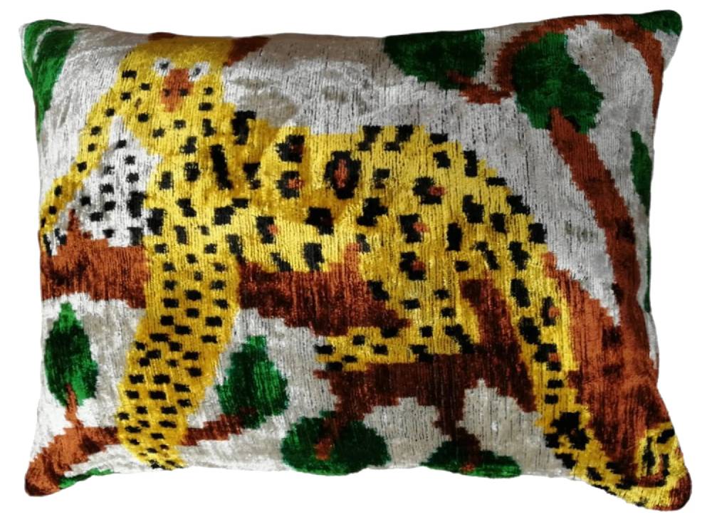 Les Ottomans Silk velvet cushion V633