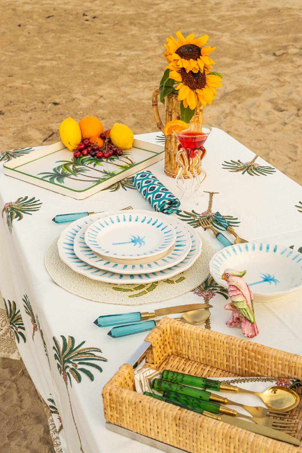 Les Ottomans Palm handpainted ceramic dinner plate Vendite Flash