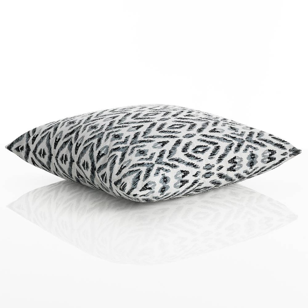 Oresteluchetta Cuscino IKAT B&W Outlet