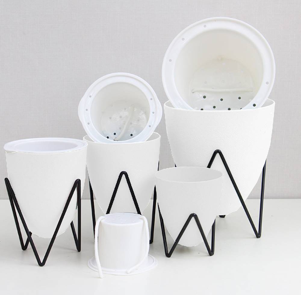 Oresteluchetta Vaso autoinnaffiante per esterno / interno POPPY SMALL Soddisfazione Garantita