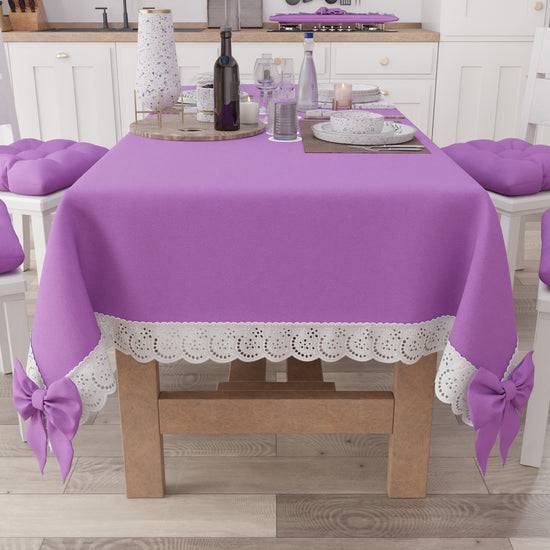 PETTI Tovaglia da Tavola Shabby Chic Copritavolo con Pizzo e Fiocchi Lilla Saldi Di Fabbrica