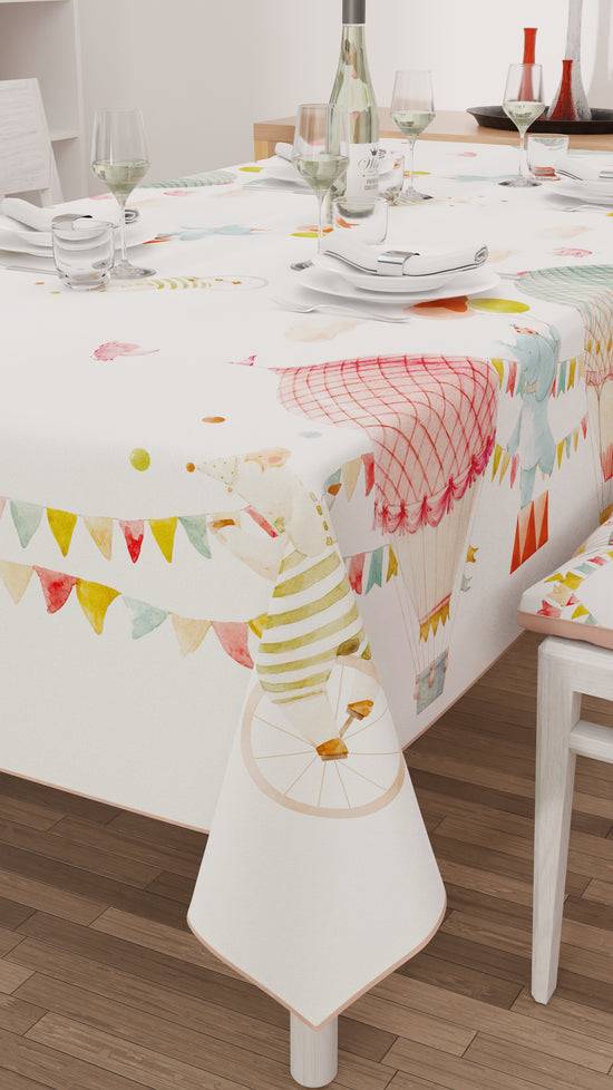 PETTI Tovaglia da tavola Antimacchia, Copritavolo da Cucina, Party Elephants Offerta Pasqua