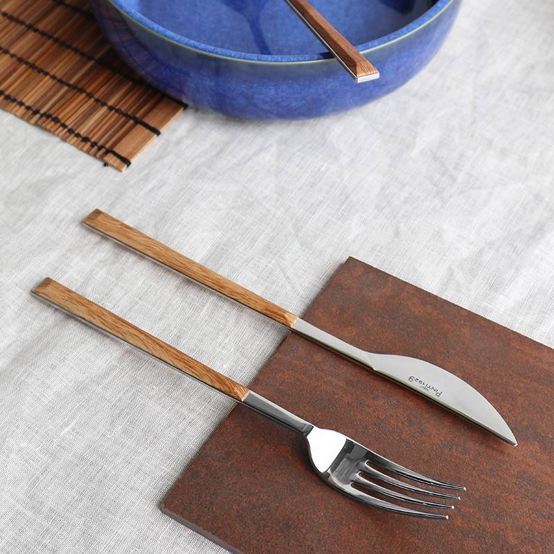 Pintinox Sushi Queen » set 24 posate da tavola in acciaio lucido con manico teak Vendita