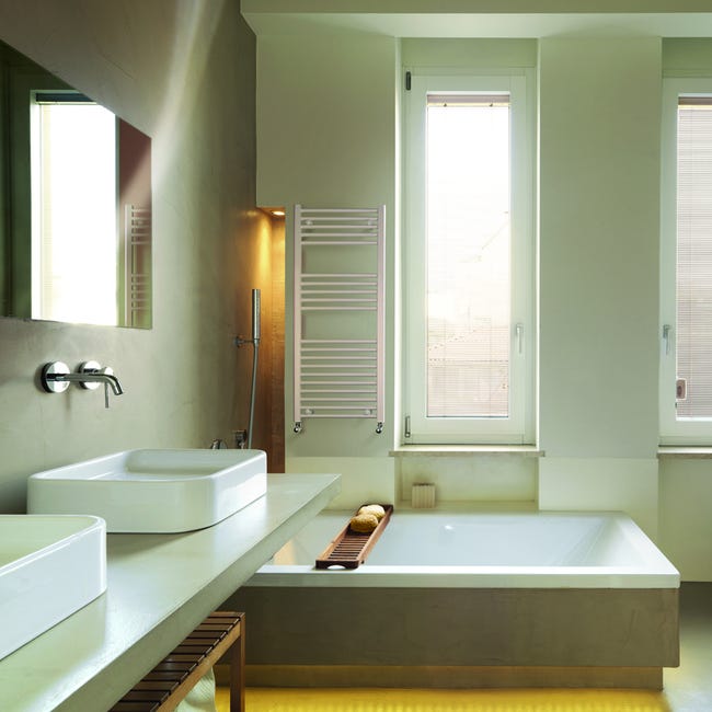 Leroymerlin Scaldasalviette ad acqua calda DE'LONGHI KIARA bianco interasse 450 mm L 50 x H 120 cm Acquista Ora