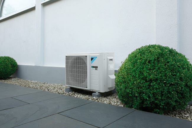 Leroymerlin Condizionatore a muro monosplit DAIKIN ESSENCE 9000 BTU 8530 BTU classe A+++ Vendita Economica