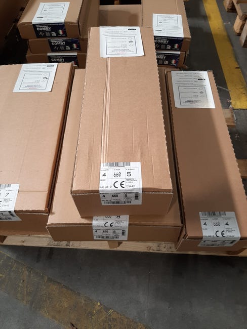 Leroymerlin Radiatore acqua calda EQUATION Comby in acciaio 4 colonne 15 elementi interasse 8350 mm bianco Online