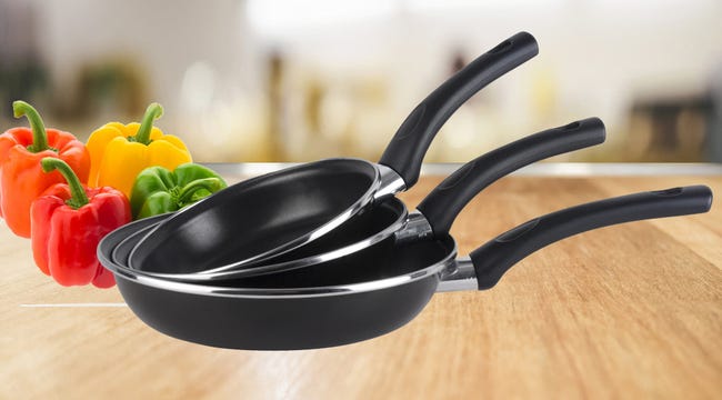 Leroymerlin Batteria da Cucina Induzione Set Pentole 7 Pezzi e 3 Padelle Coperchi in Vetro Magefesa Nero KENIA Enormi risparmi