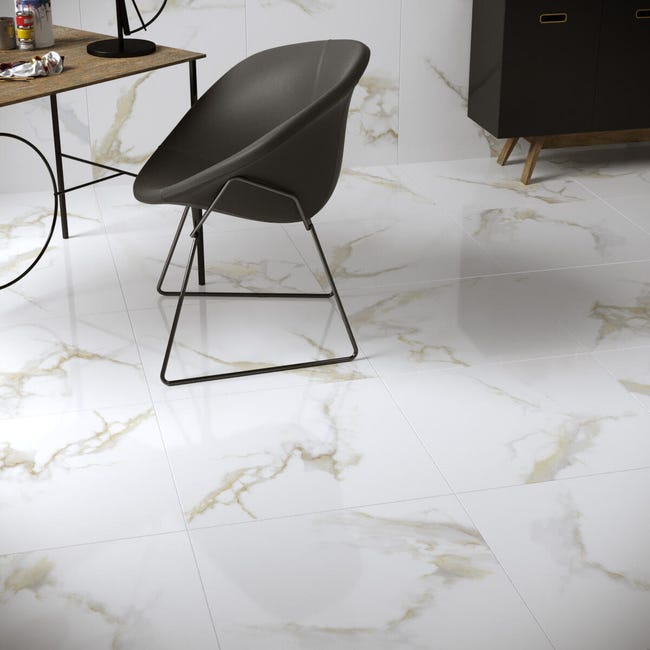 Leroymerlin Piastrella da pavimento e rivestimento interno rettificato Fantastica in gres porcellanato oro 60 x 60cm Sp. 9 mm traffico medio forte (pei 3/5) R9 Ultimi tre giorni