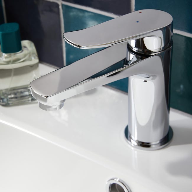 Leroymerlin Rubinetto per lavabo a canna media Bora cromato lucido SENSEA H 15.69 cm Fino al 50% di sconto