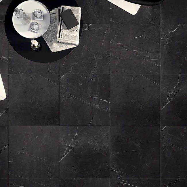 Leroymerlin Piastrella da pavimento interno rettificato Murano in gres porcellanato opaco nero 60 x 60cm Sp. 9 mm traffico intenso (pei 4/5) R9 Spedizione Gratuita