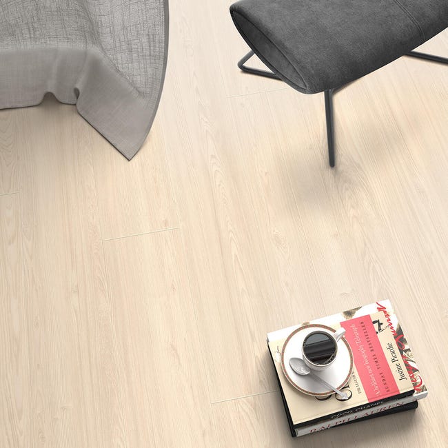 Leroymerlin Pavimento laminato ARTENS Pine bianco resistente all'acqua Sp 8mm Sconto di tempo limitato