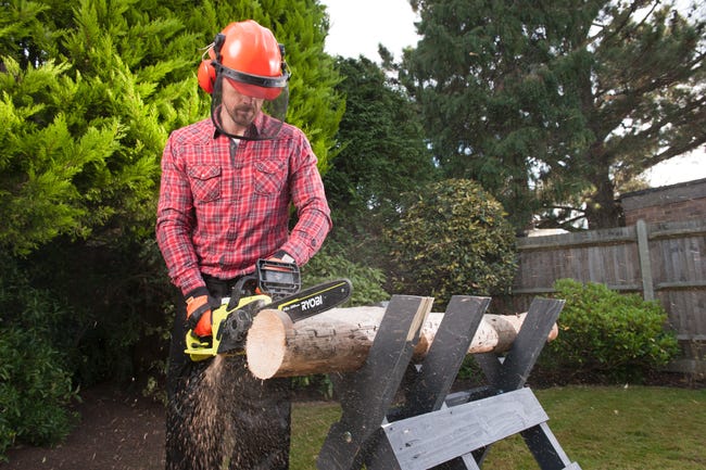 Leroymerlin Elettrosega RYOBI RCS1935B2C + catena di ricambio 1900 W barra da 35 cm Offerte giornaliere