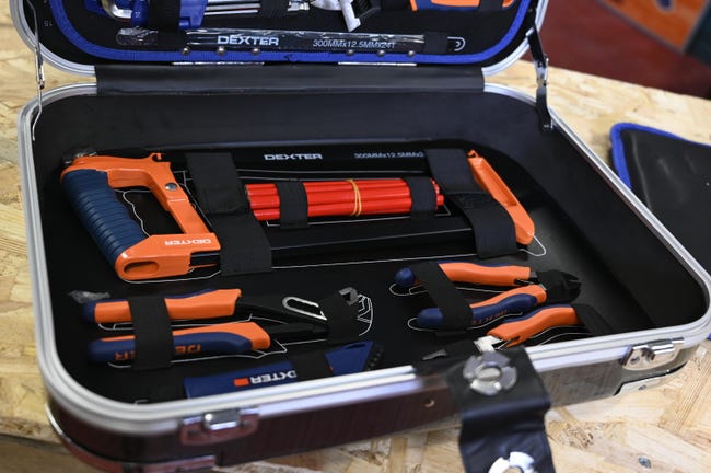 Leroymerlin Kit di utensili assortiti DEXTER 79940161 141 pezzi Novità