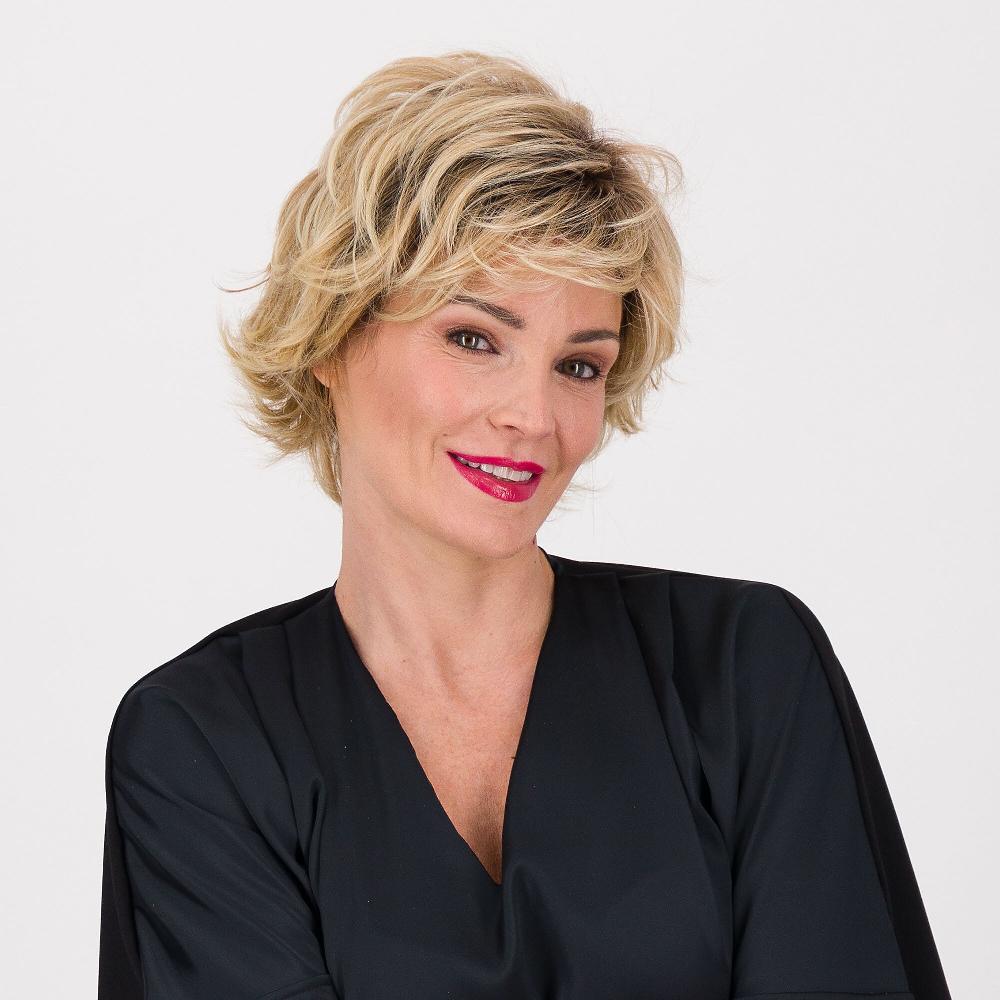 QVC HairDo Parrucca corta Texured Flip taglio sbarazzino Offerta speciale