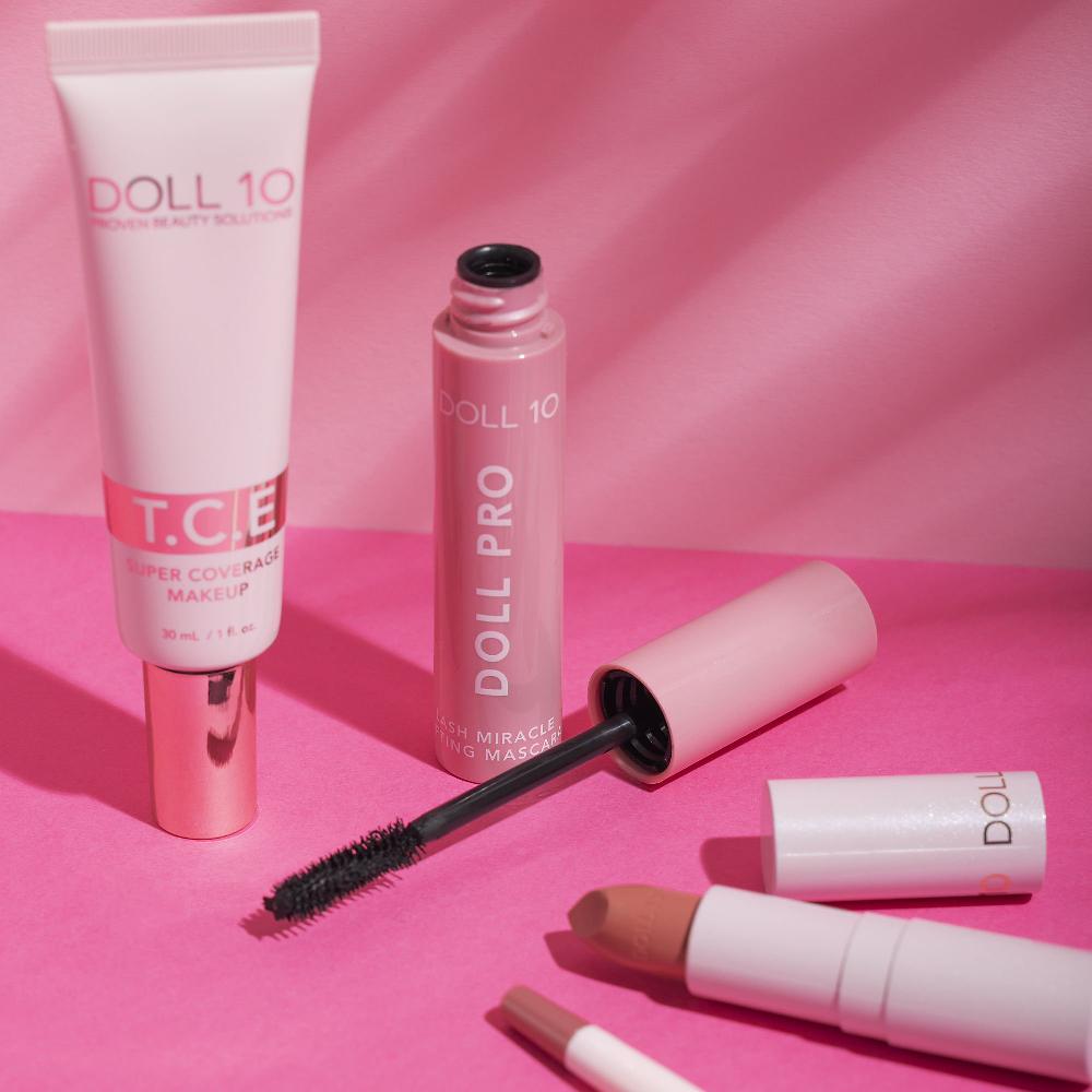 QVC Doll10 Fondotinta T.C.E. e pennello mascara matita e rossetto Nuovo
