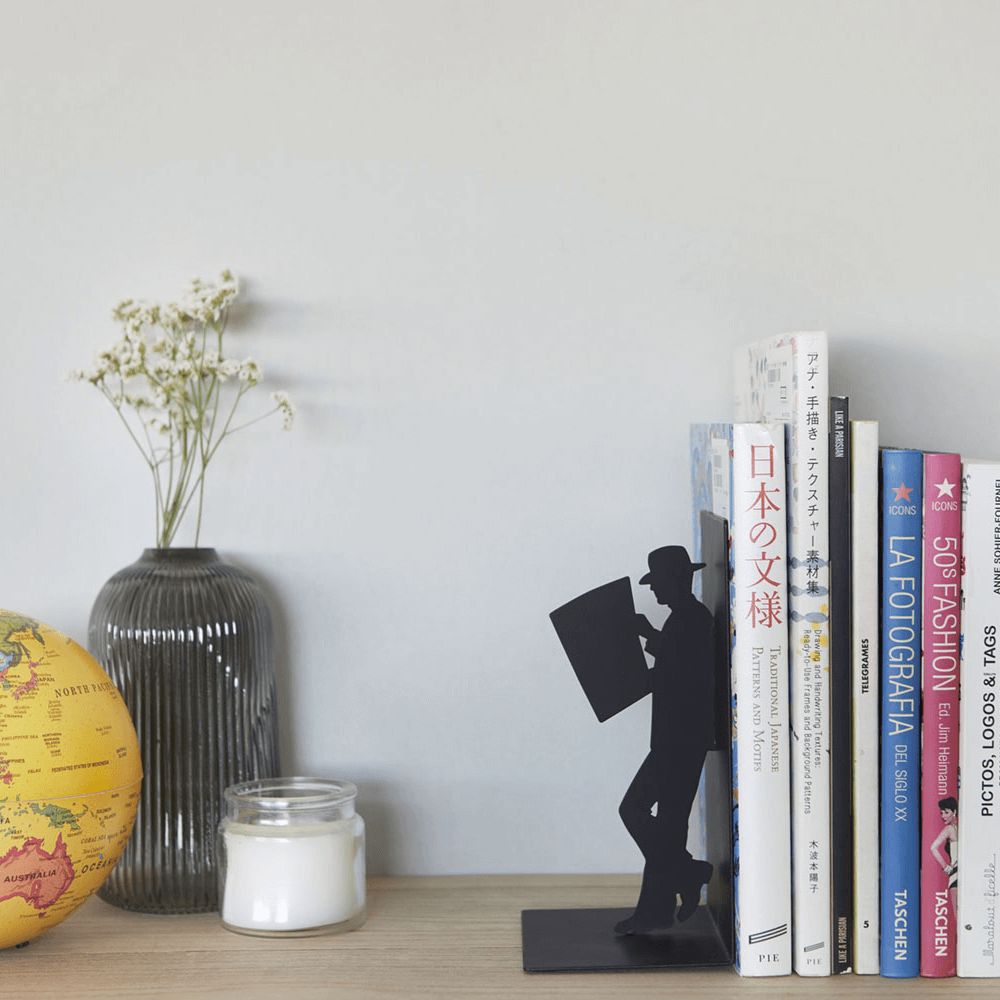 Sbam Design Fermalibri in metallo – The Reader In Vendita