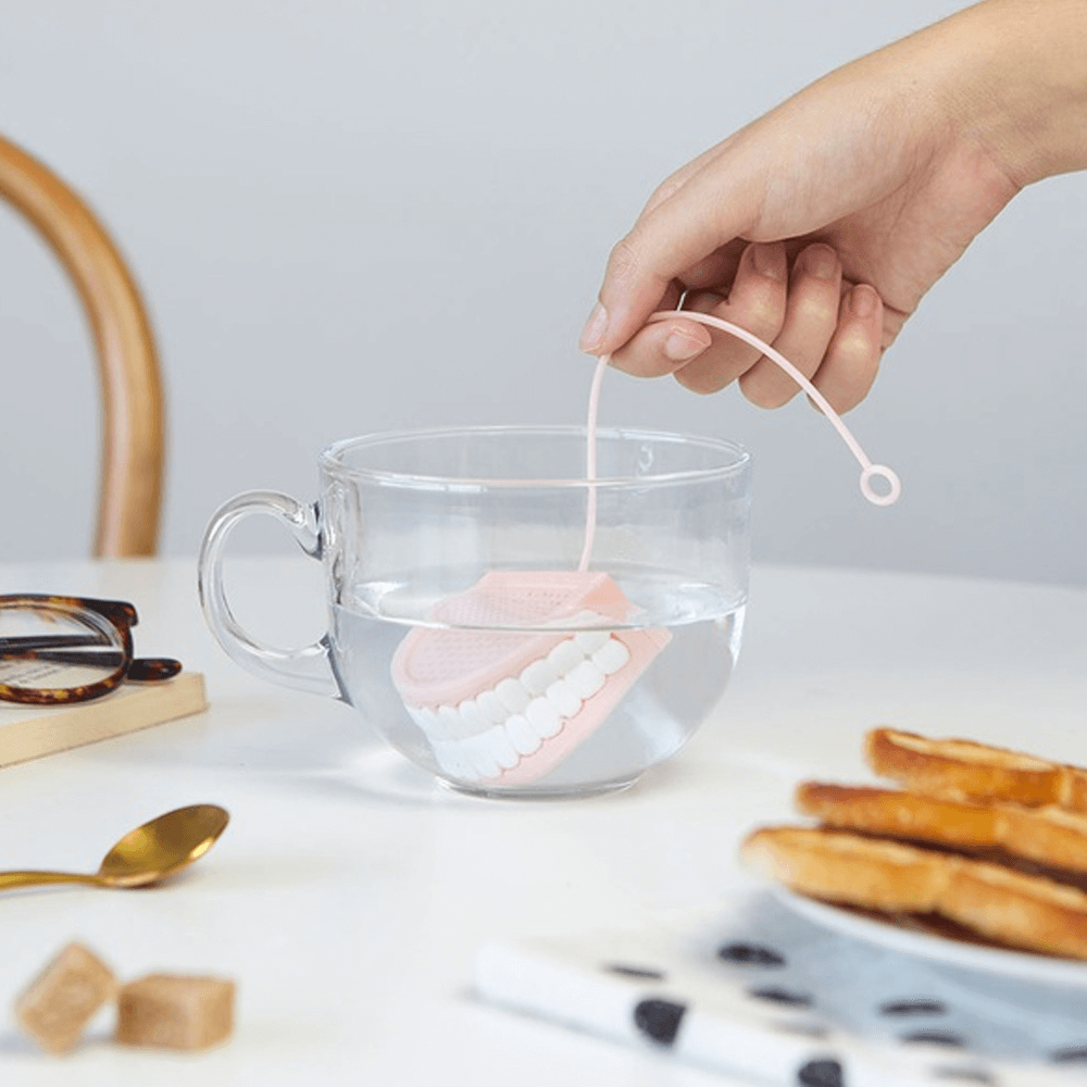 Sbam Design Dentiera – Infusore in silicone per Tè e tisane Italy