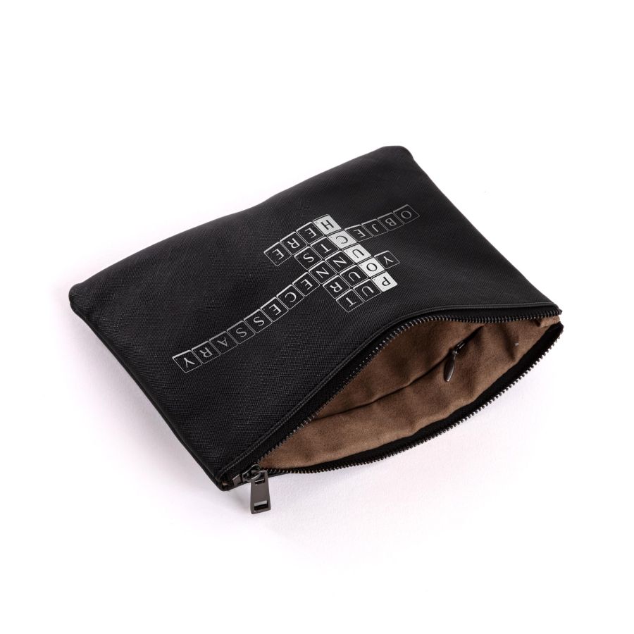Seletti Cases Tiles & Tales "Unnecessary" Fino Al -60%