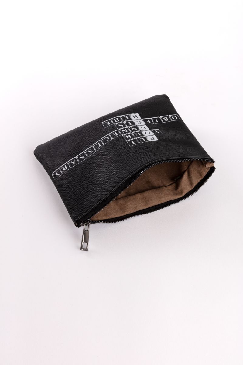 Seletti Cases Tiles & Tales "Unnecessary" Fino Al -60%